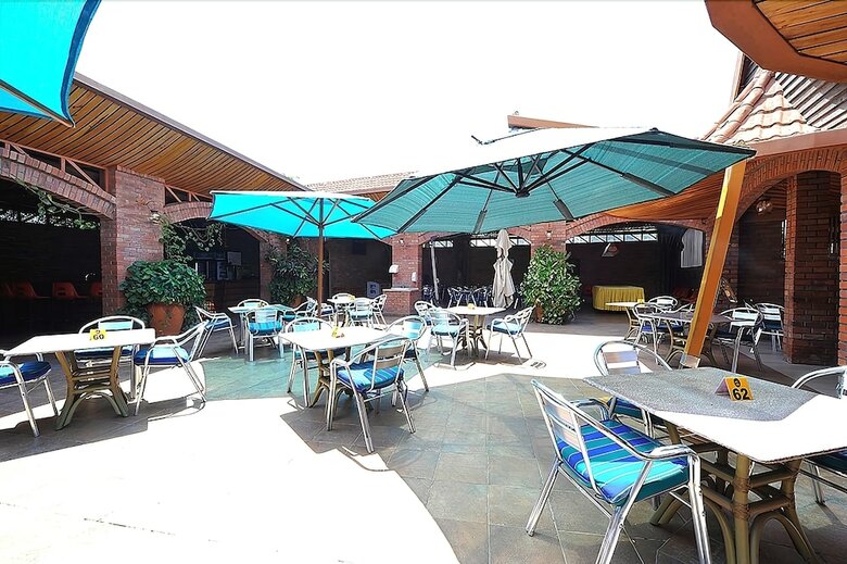 Hotel Chez Lando