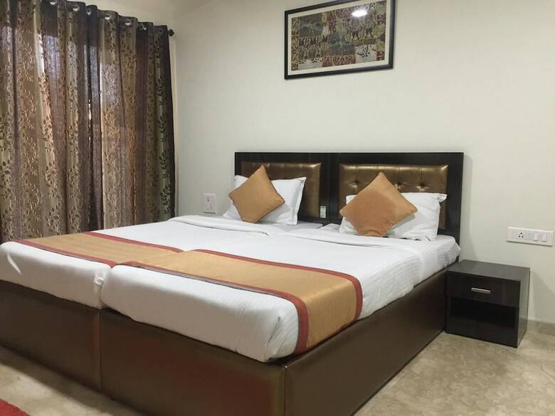 Hotel Sapphire Asta Powai