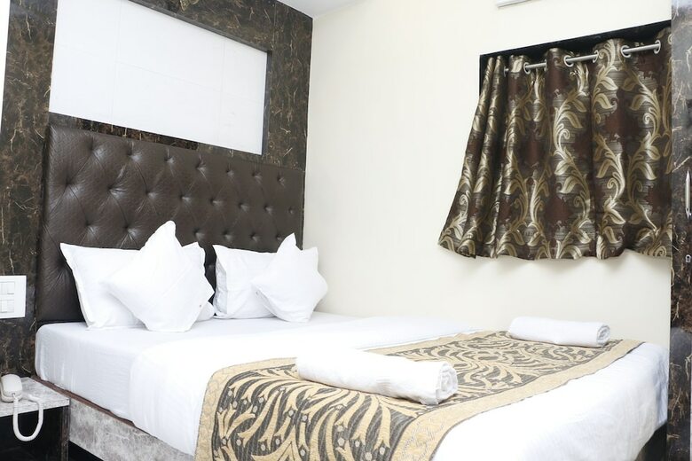 Hotel Onyx Residency