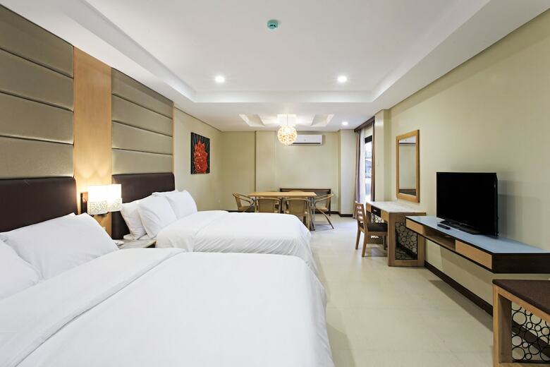 Hotel Cebu Westown Lagoon- South Wing