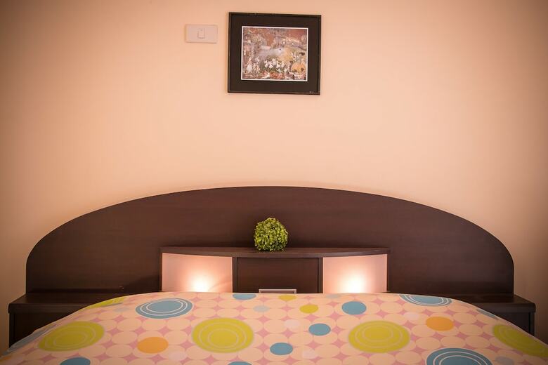 Hostal Scn City Hotel