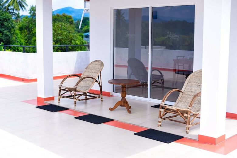 Hotel Oyo 576 Dazzling Villa