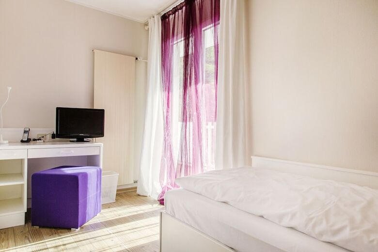 Hotel Basehouse