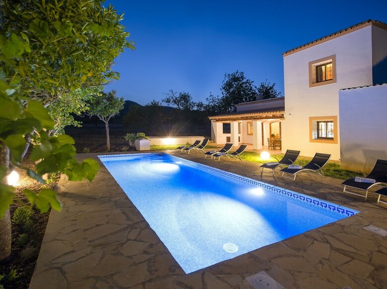 Villa Can Cama