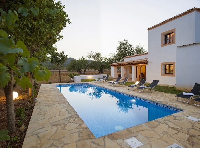 Villa Can Cama