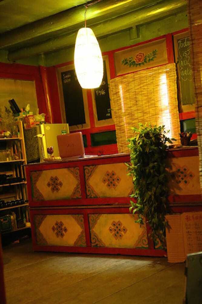 Hostal Ando Tibetan Inn