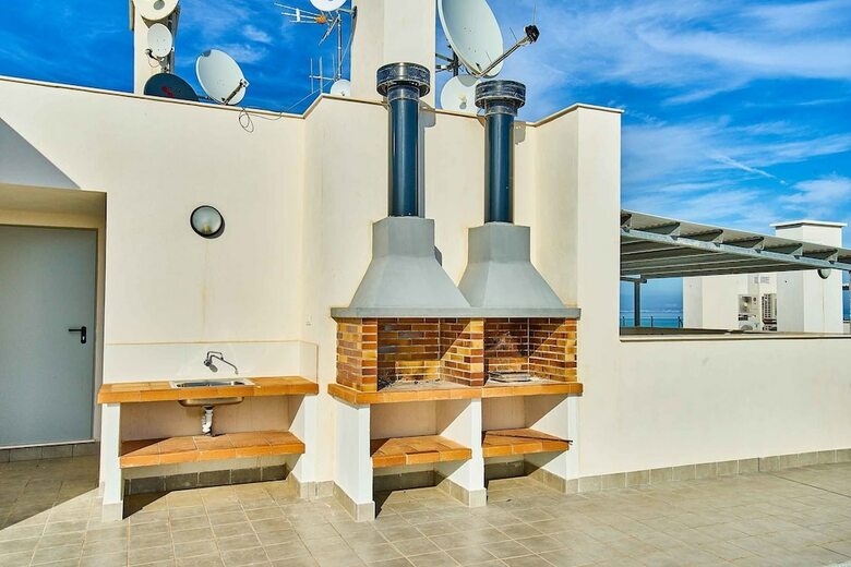 Apartamentos Espanhouse Pinada Beach
