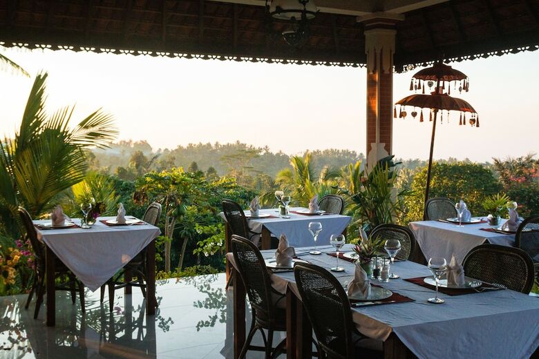 Hotel Alassari Plantation