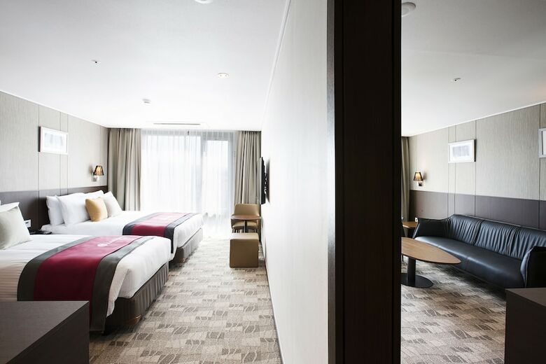 Hotel Ramada Jeju City Hall