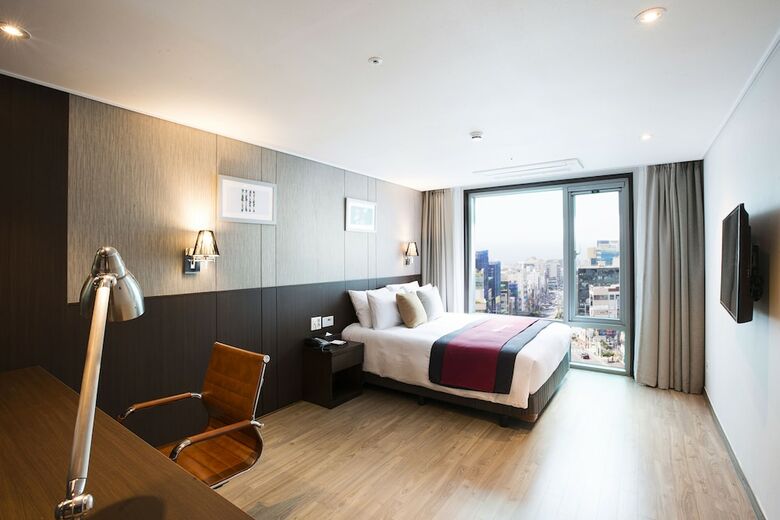 Hotel Ramada Jeju City Hall
