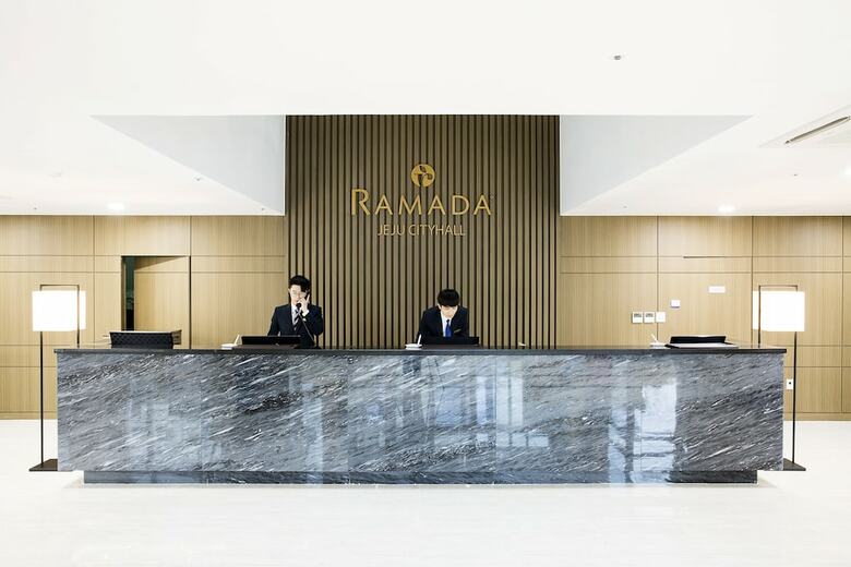 Hotel Ramada Jeju City Hall