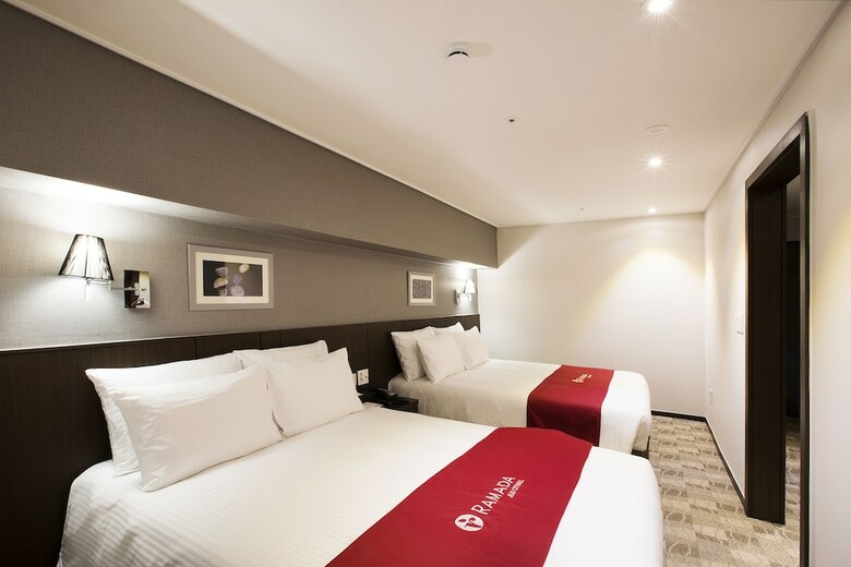 Hotel Ramada Jeju City Hall