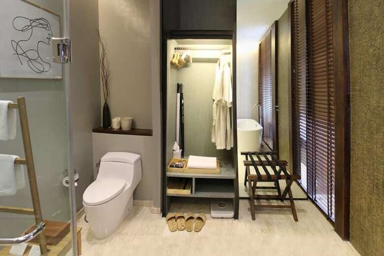 Hotel Atta Lakeside Resort Suite