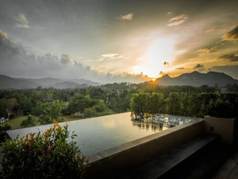 Hotel Atta Lakeside Resort Suite