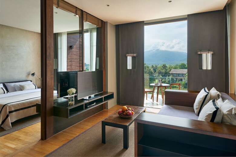 Hotel Atta Lakeside Resort Suite