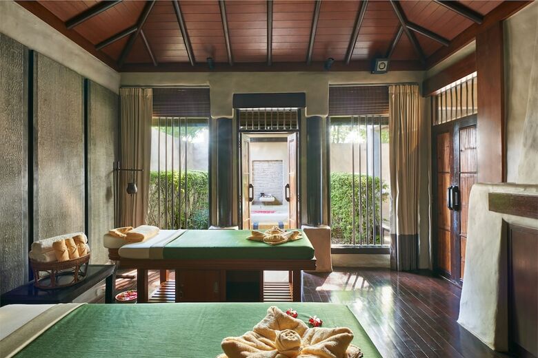 Hotel Atta Lakeside Resort Suite