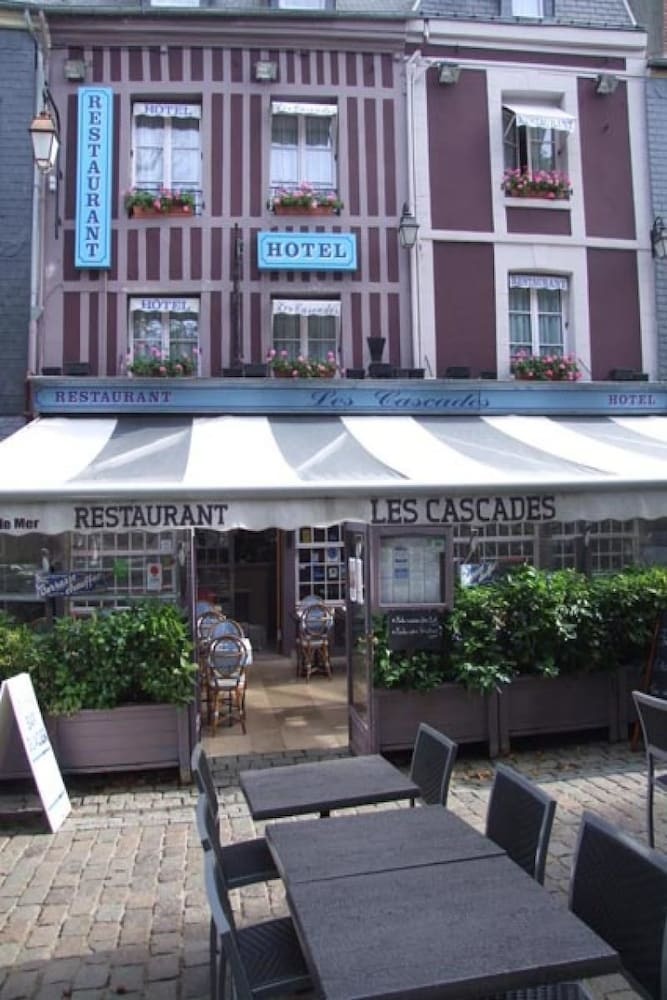 Hotel H�tel Restaurant Les Cascades