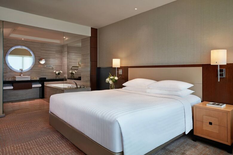 Hotel Courtyard By Marriott Hong Kong