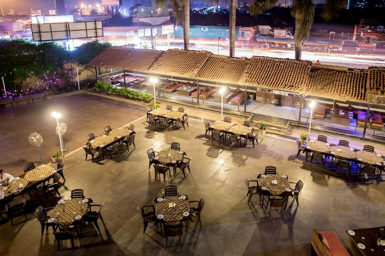 Vatika Hotel & Banquets
