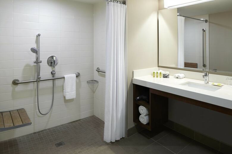 Delta Hotels By Marriott Kingston Waterfront