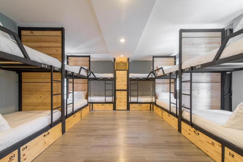 Hostal X9hostel