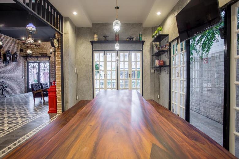 Hostal X9hostel