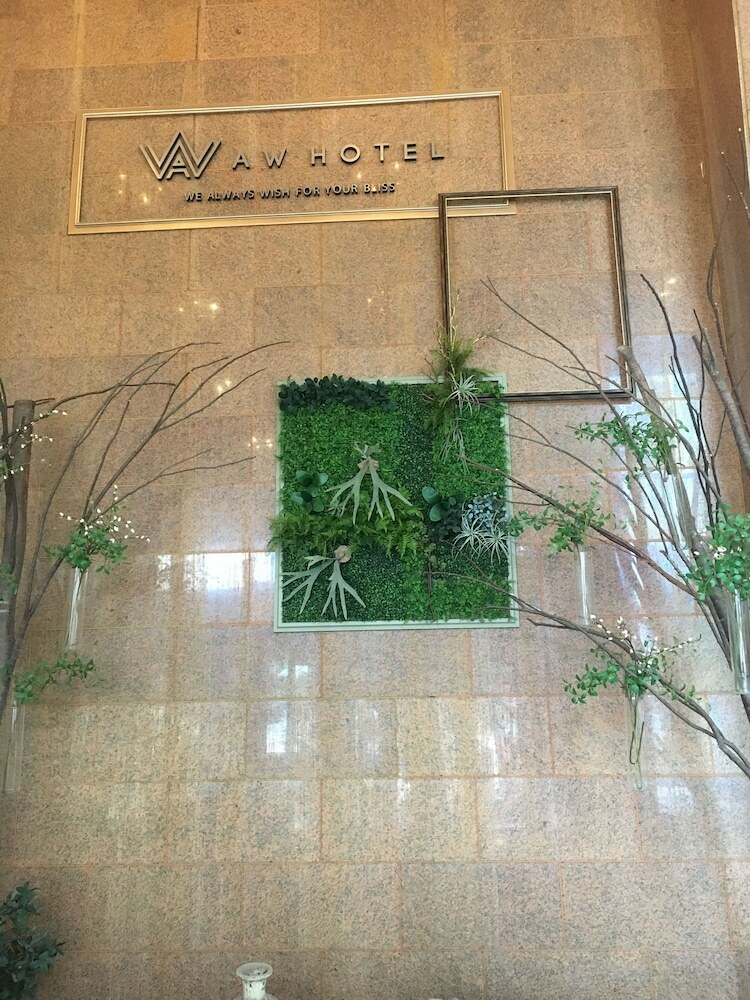 Aw Hotel