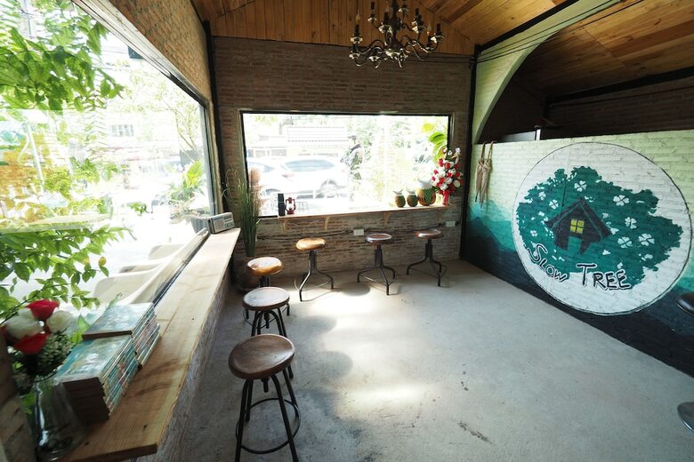 Hostal Slow Tree Ayutthaya