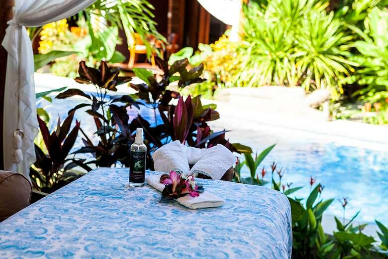Hotel Castaway Resort
