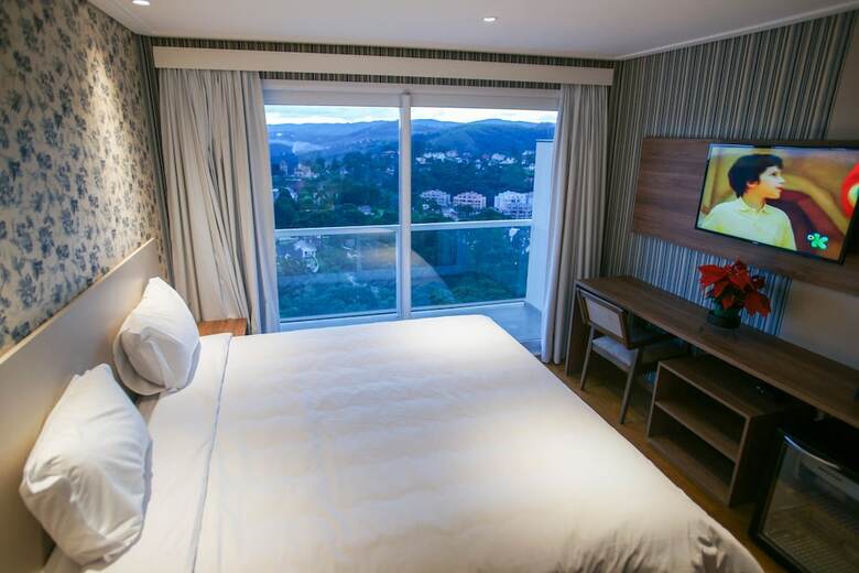 Chris Park Hotel