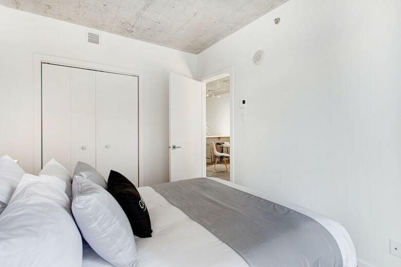 Le Shaughn Apartments