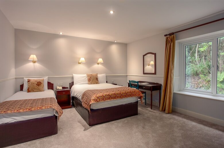 Woodenbridge Hotel