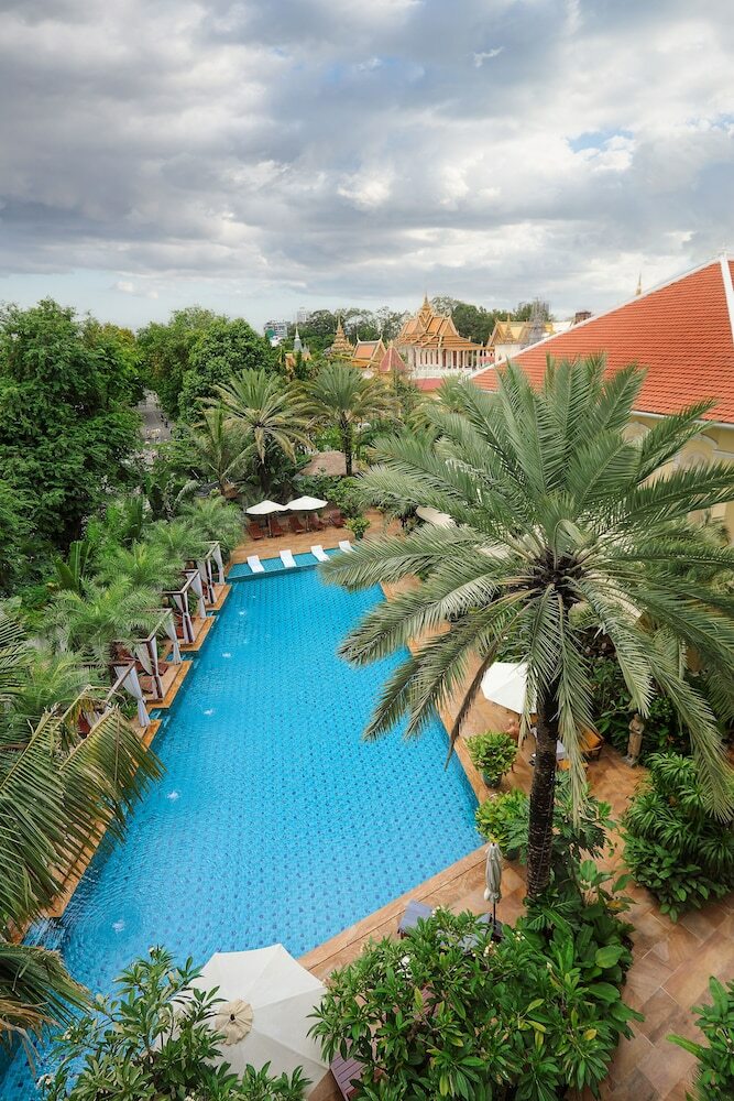 Palace Gate Hotel & Resort