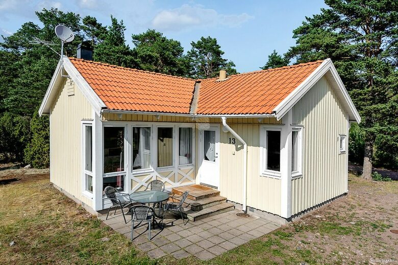 First Camp Okn�