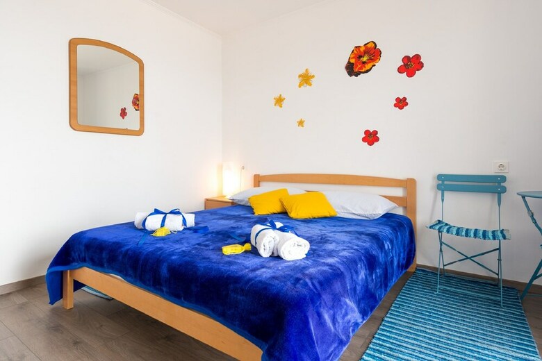 Apartments And Room Lora
