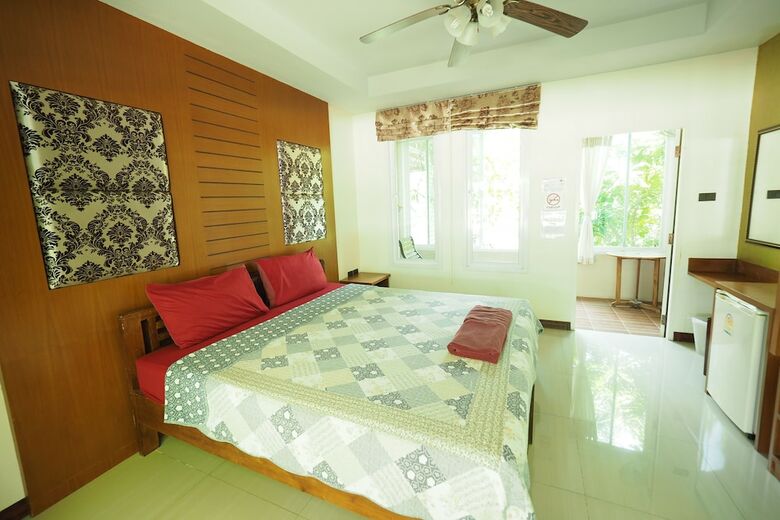 Hotel Baan Suan Resort Juree Punsuk