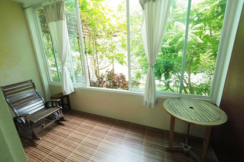 Hotel Baan Suan Resort Juree Punsuk