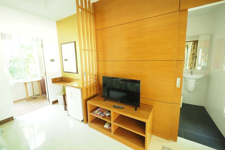 Hotel Baan Suan Resort Juree Punsuk