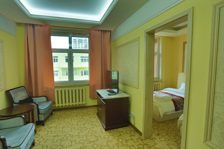 Mika Hotel