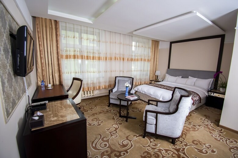 Mika Hotel