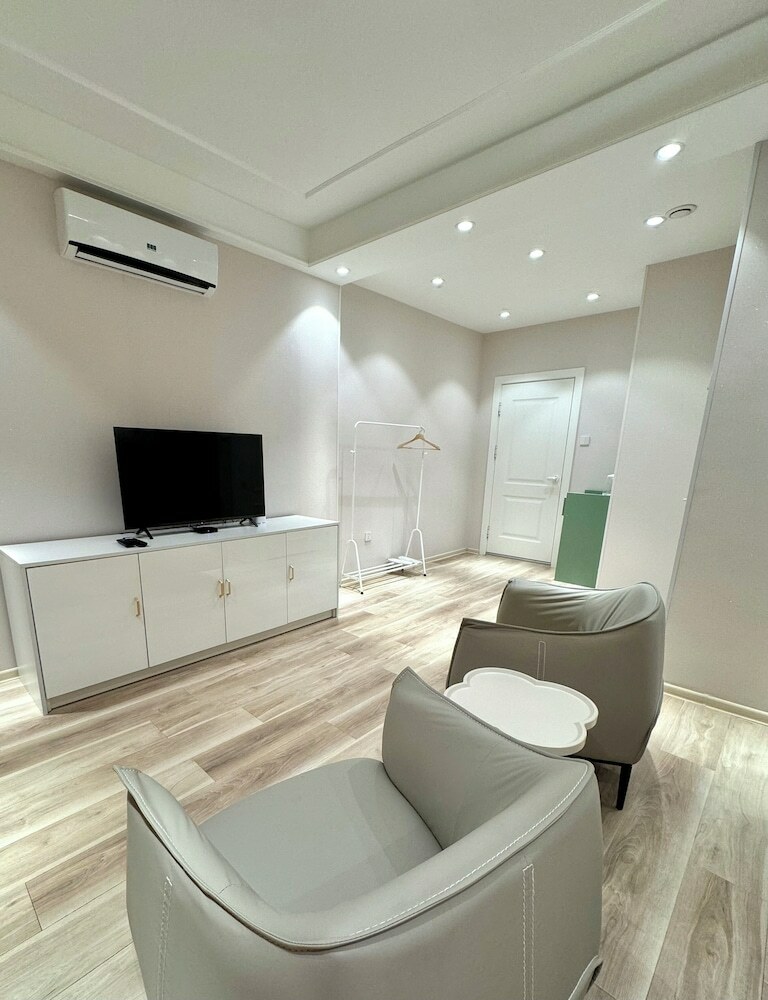 Mika Hotel