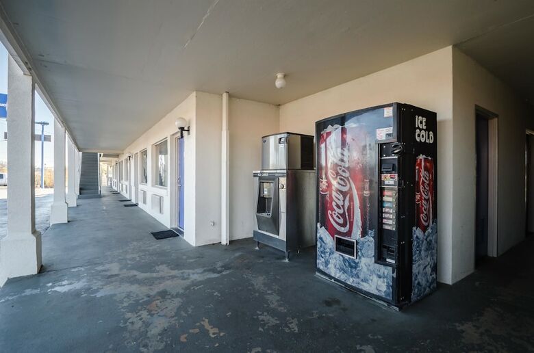 Motel 6 Commerce Ga