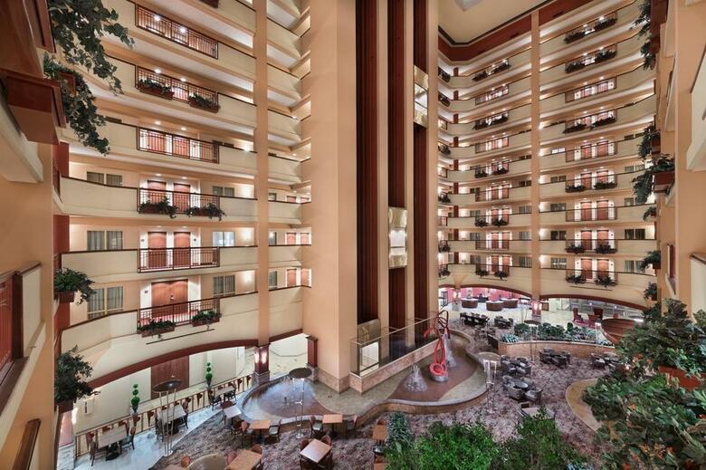 Hotel Embassy Suites By Hilton Nashville Se Murfreesboro