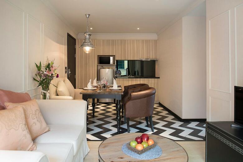 Hotel The Symphony Suites Pattaya