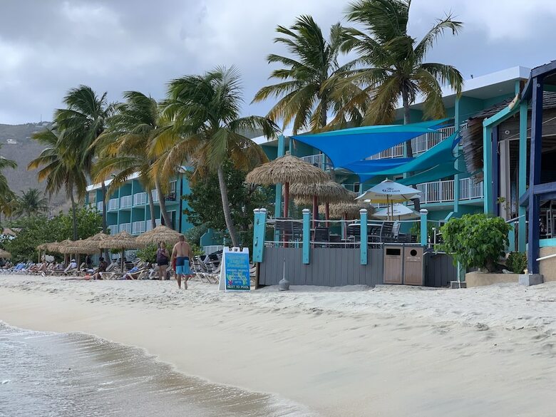 Hotel Emerald Beach Resort