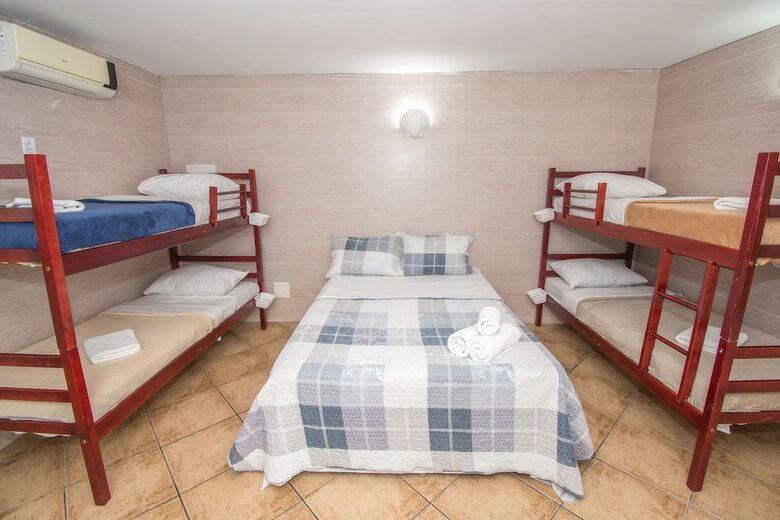 Hostal Bamboo B�zios Hostel