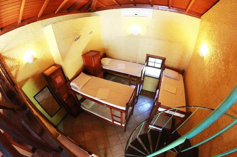 Hostal Bamboo B�zios Hostel