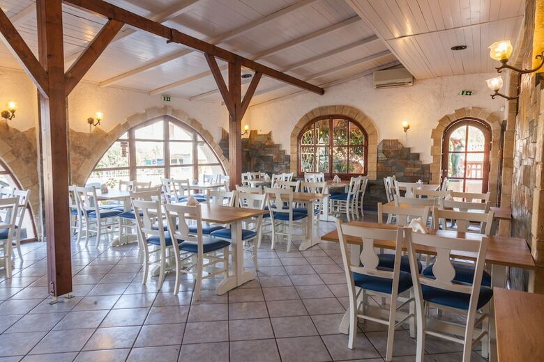 Erato Hotel