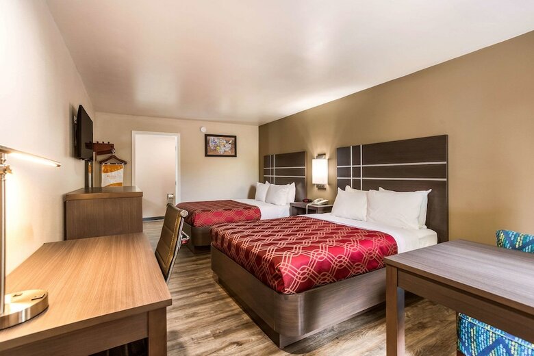 Motel Econo Lodge  Inn & Suites