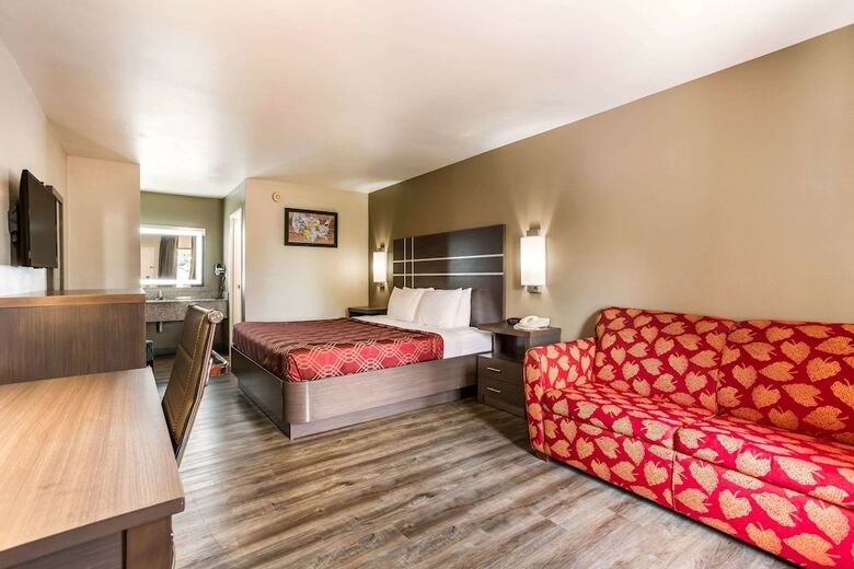 Motel Econo Lodge  Inn & Suites